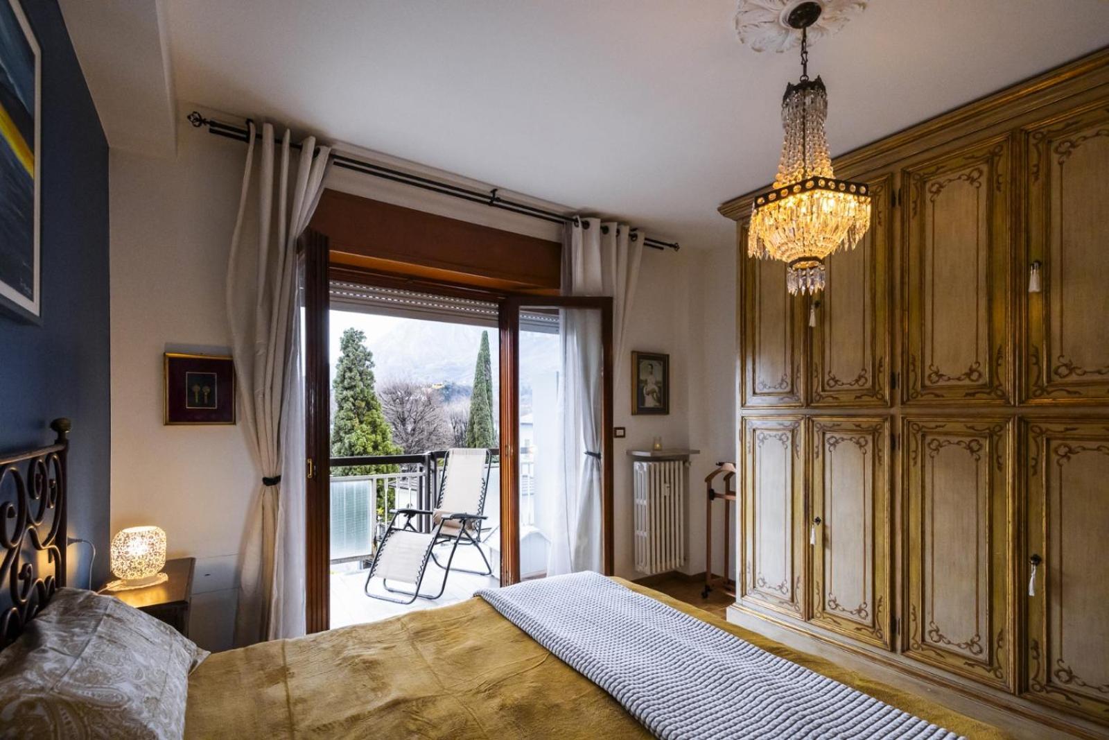 Appartamento Big Deluxe Apts Italian Style Lake&Terrace Lecco Esterno foto